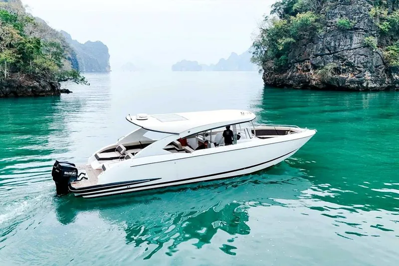 Luxury Cruiser