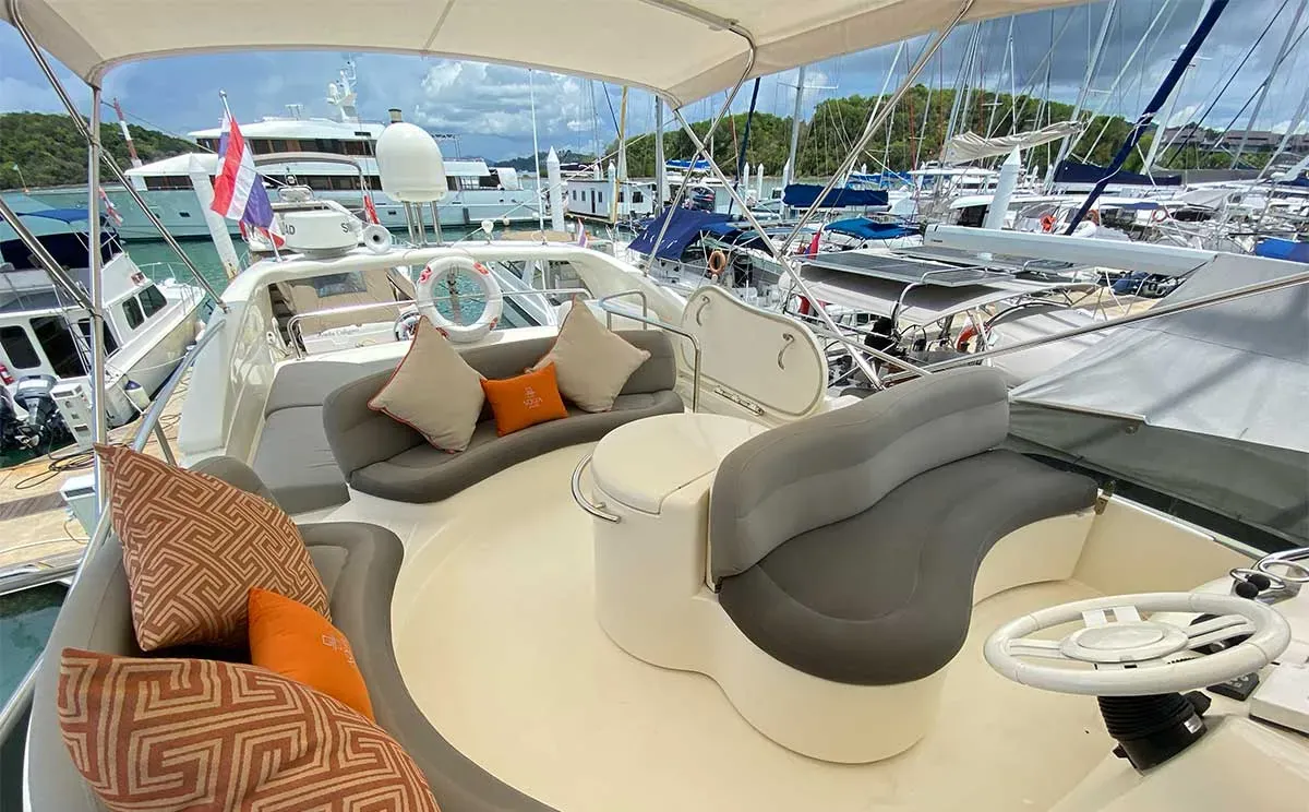 Azimut 46 photo 22