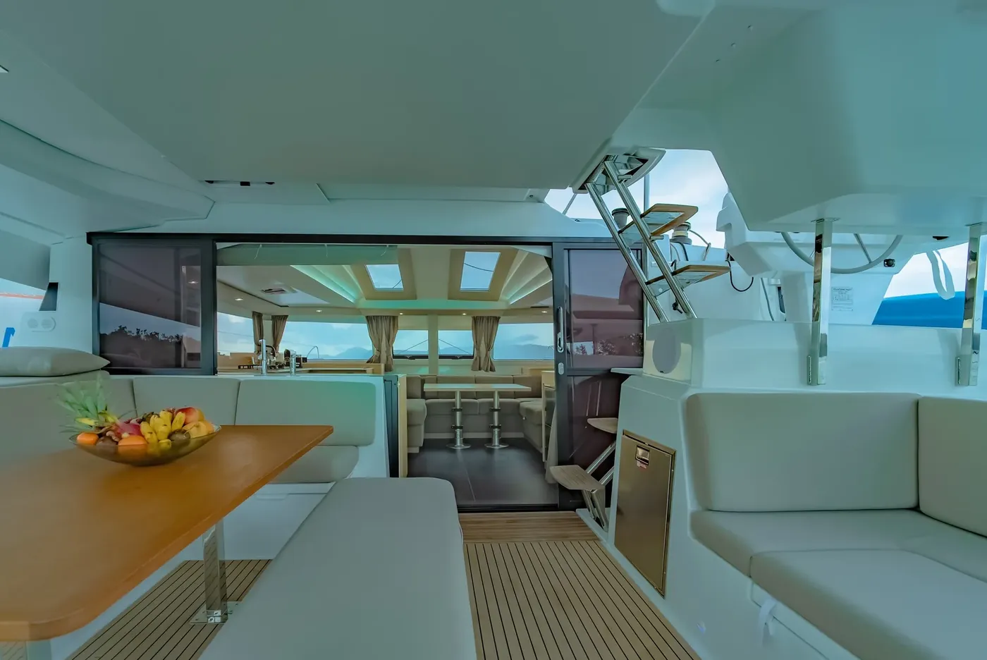 Fountaine Pajot 45 19