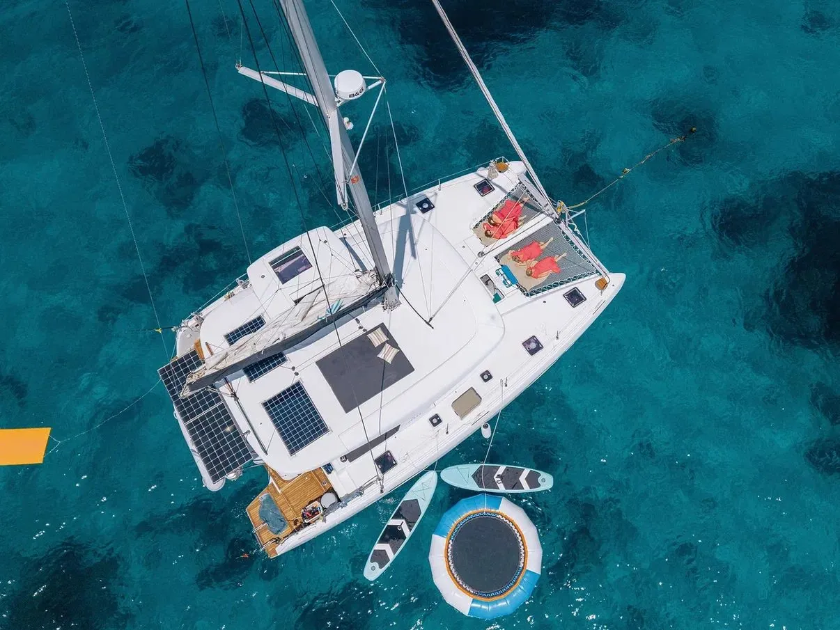 Lagoon 42 · Silver Moon photo 3