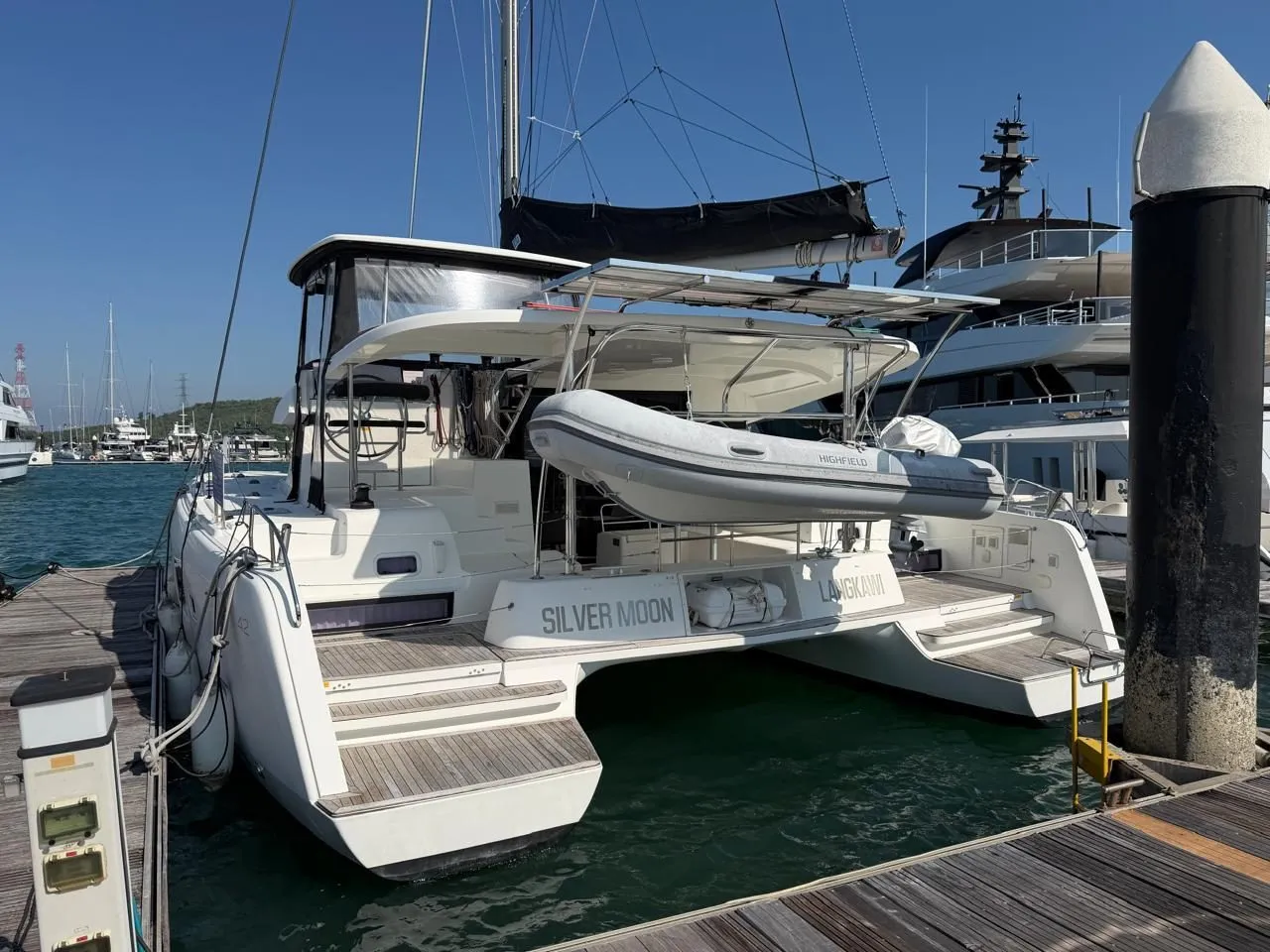 Lagoon 42 · Silver Moon photo 10